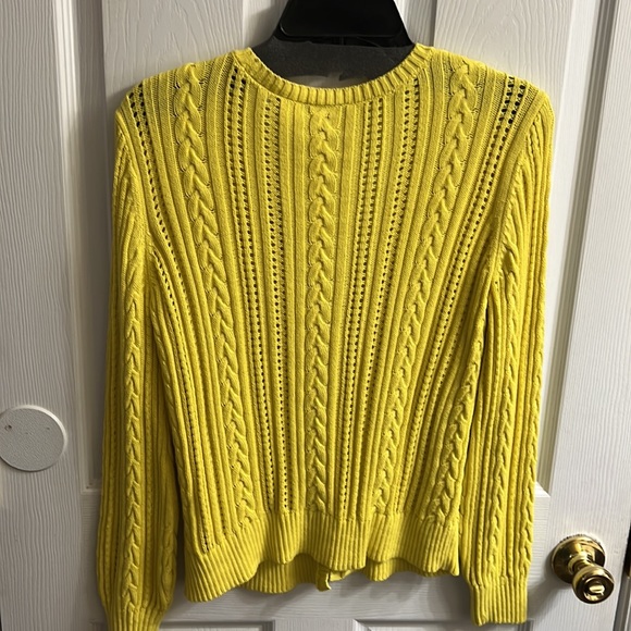 Sweater - Picture 4 of 4